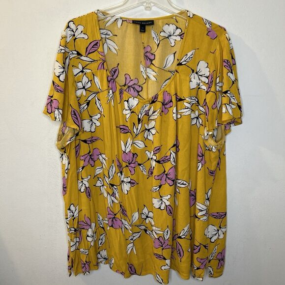 Lane Bryant Women Top Size 22 yellow floral Flaw- small spot on the front - Picture 1 of 10